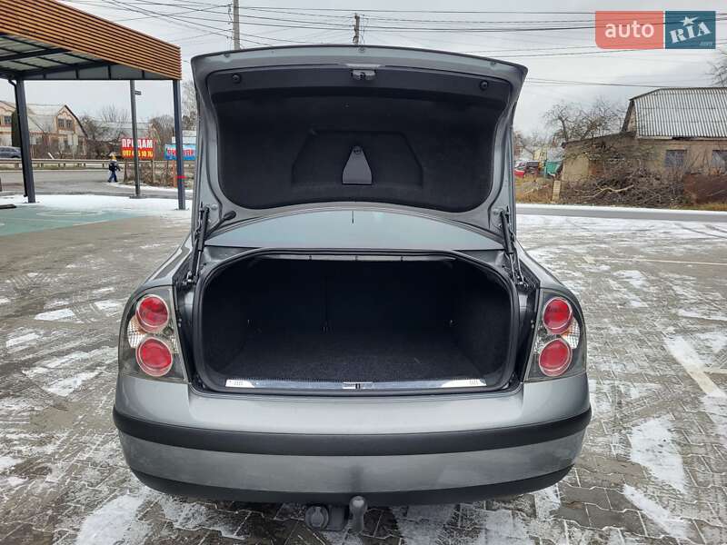 Седан Volkswagen Passat 2003 в Вінниці