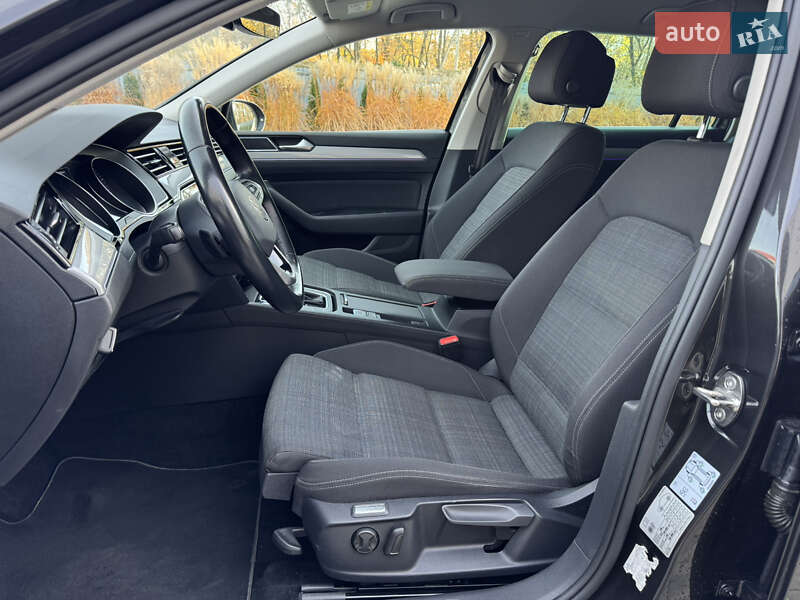Універсал Volkswagen Passat 2020 в Луцьку фото 12 Універсал Volkswagen Passat 2020 в Луцьку