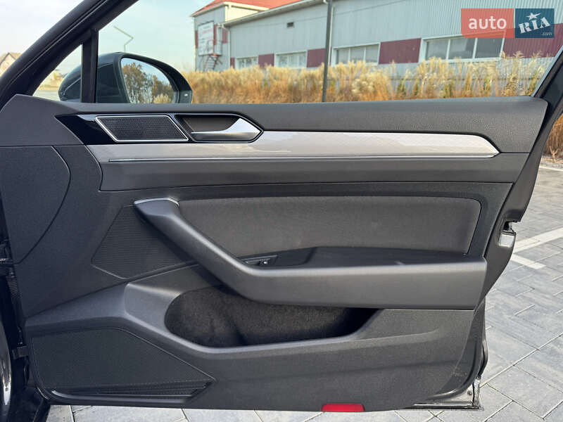 Універсал Volkswagen Passat 2020 в Луцьку фото 28 Універсал Volkswagen Passat 2020 в Луцьку