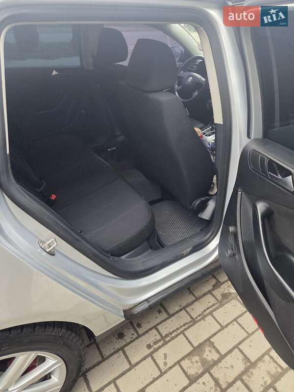 Универсал Volkswagen Passat 2008 в Березному