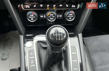 Седан Volkswagen Passat 2019 в Дрогобыче