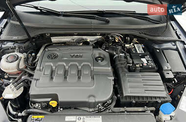 Седан Volkswagen Passat 2019 в Дрогобыче