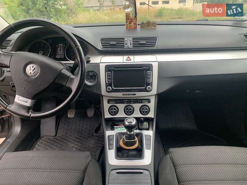 Универсал Volkswagen Passat 2009 в Виннице