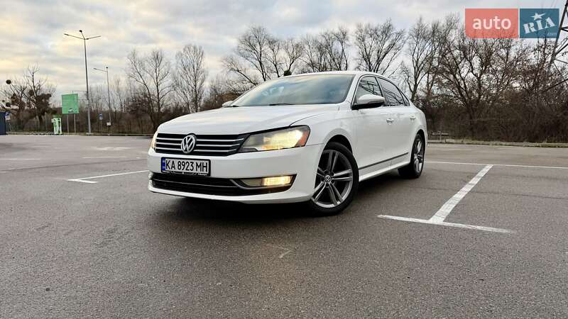 Седан Volkswagen Passat 2011 в Киеве