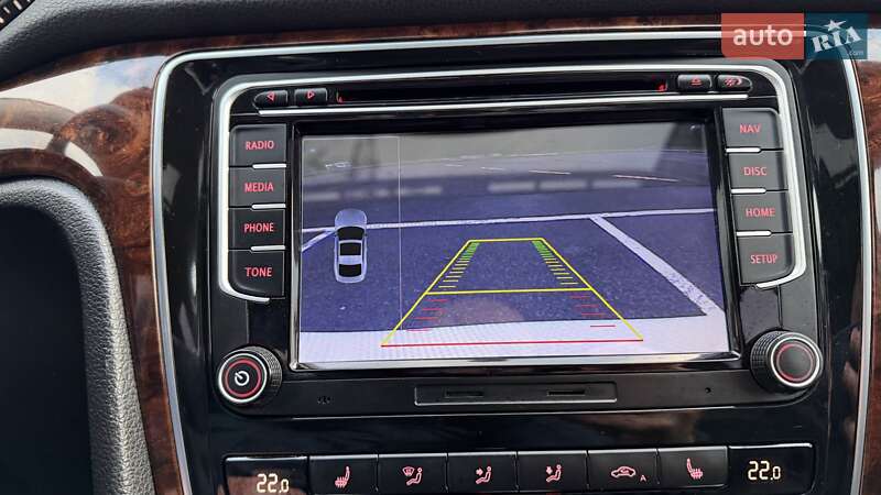 Седан Volkswagen Passat 2011 в Киеве