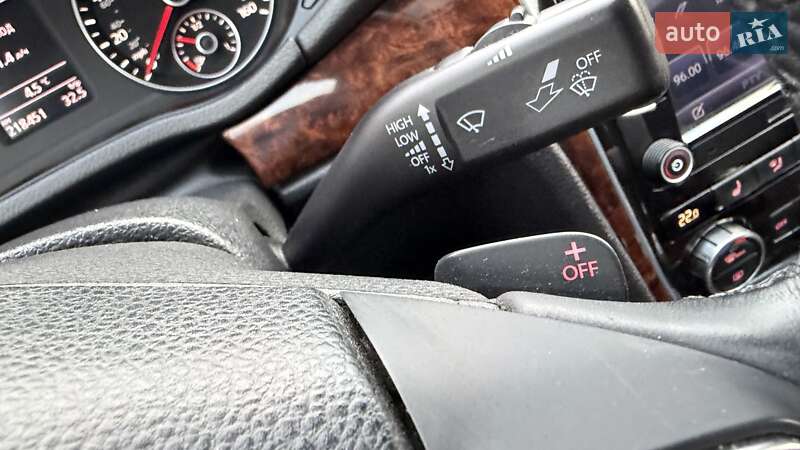 Седан Volkswagen Passat 2011 в Киеве