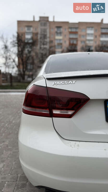 Седан Volkswagen Passat 2013 в Сумах