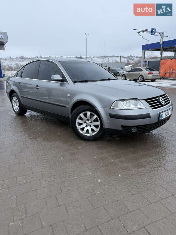 Седан Volkswagen Passat 2002 в Тлумачі