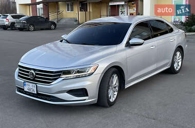Седан Volkswagen Passat 2020 в Києві