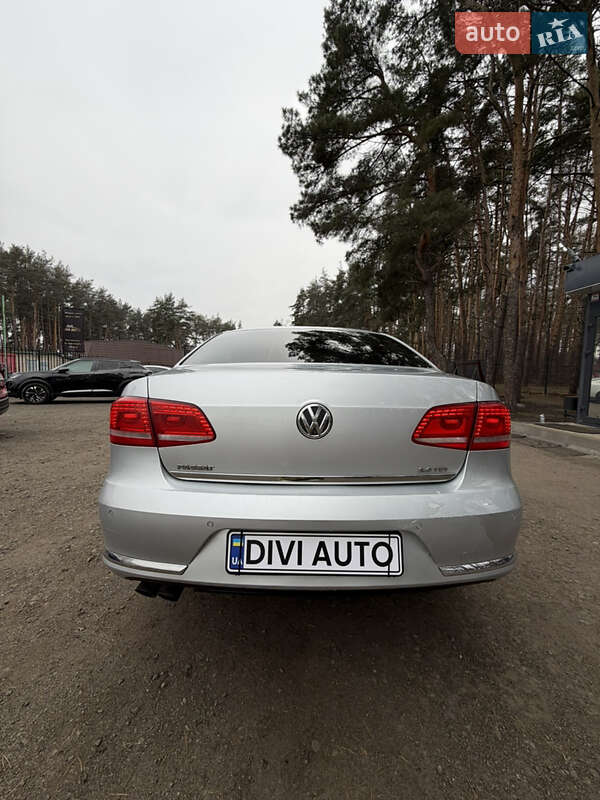 Седан Volkswagen Passat 2012 в Киеве