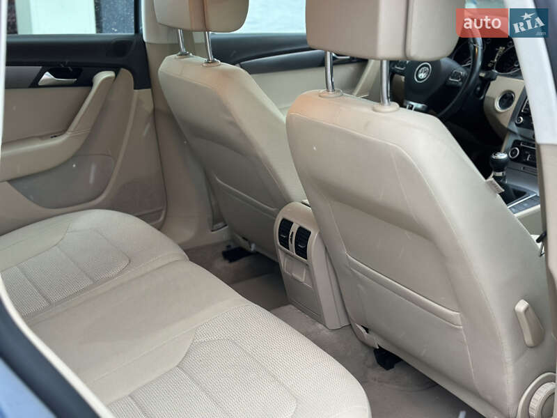 Универсал Volkswagen Passat 2011 в Дрогобыче фото 66 Универсал Volkswagen Passat 2011 в Дрогобыче