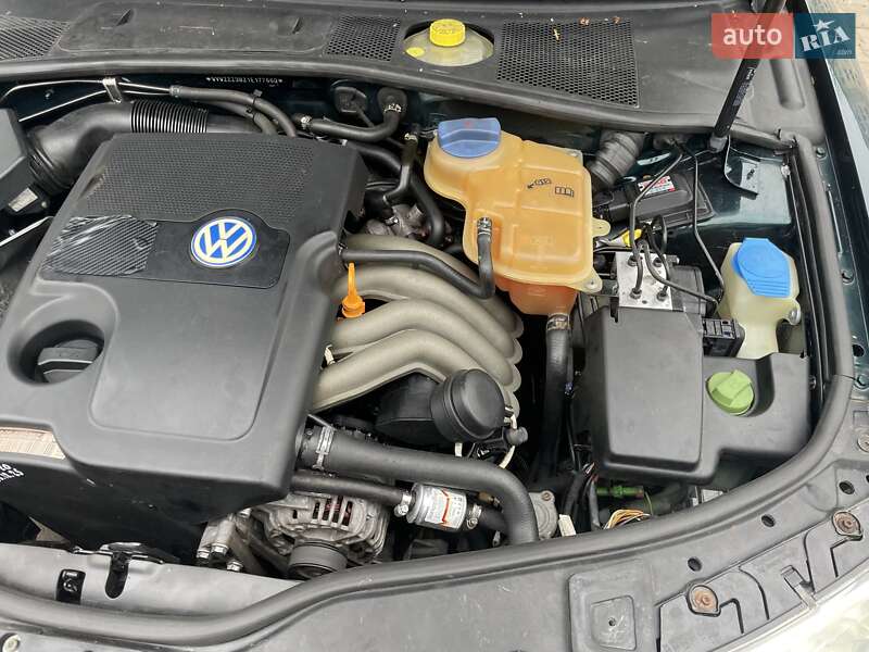 Універсал Volkswagen Passat 2001 в Овручі