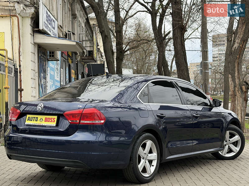 Седан Volkswagen Passat 2013 в Миколаєві
