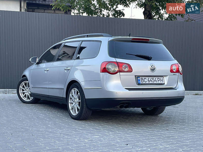 Універсал Volkswagen Passat 2006 в Дрогобичі
