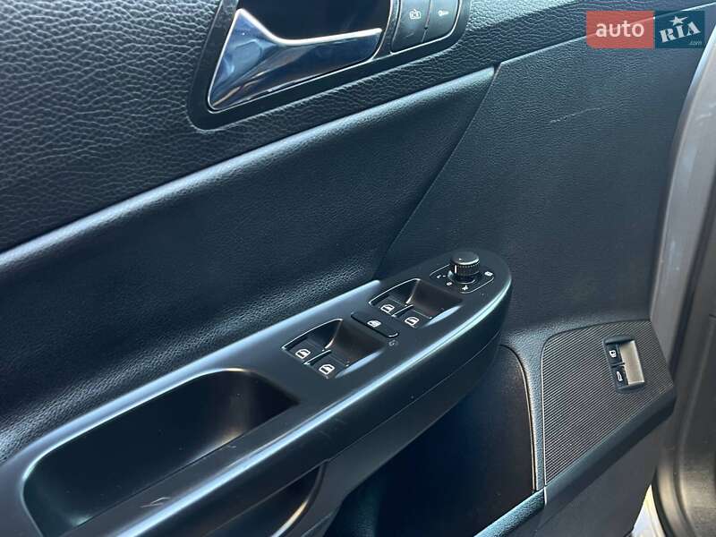 Седан Volkswagen Passat 2008 в Николаеве