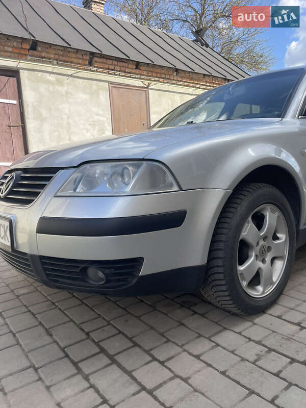 Универсал Volkswagen Passat 2002 в Луцке