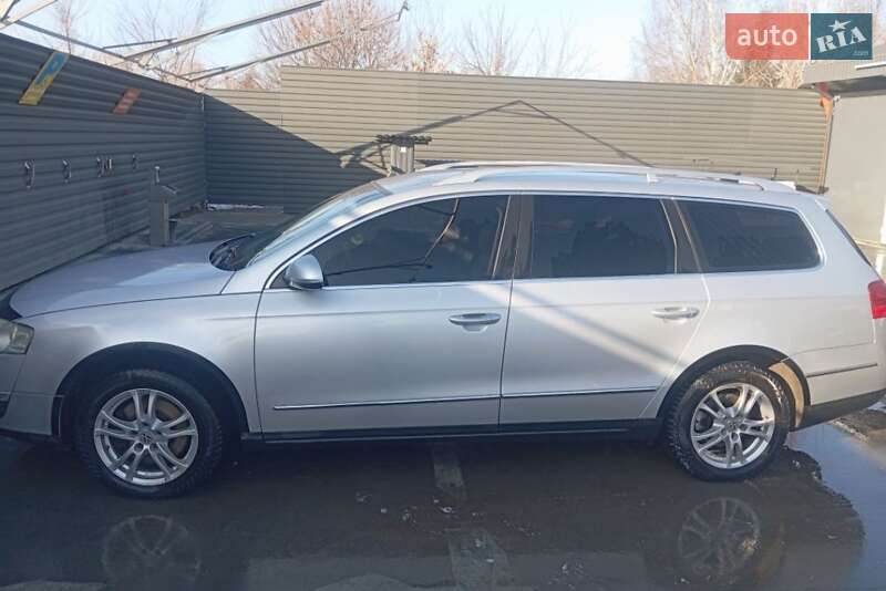 Универсал Volkswagen Passat 2008 в Гришковцах