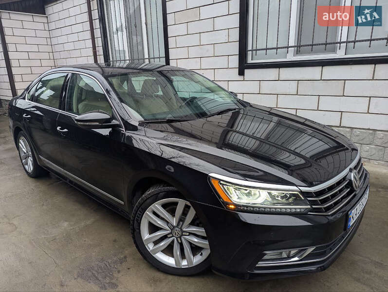 Седан Volkswagen Passat 2017 в Києві