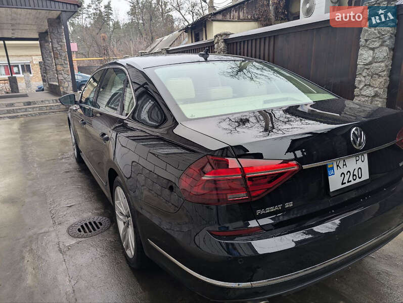 Седан Volkswagen Passat 2017 в Києві