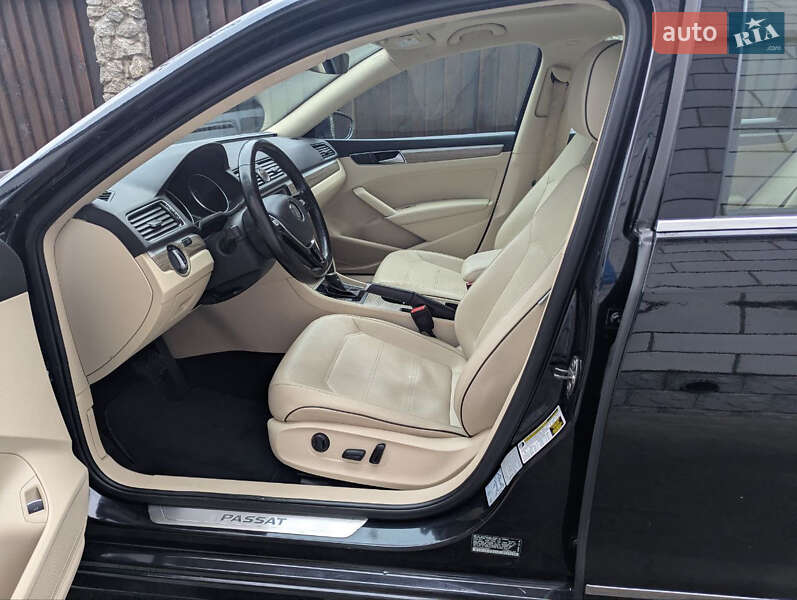 Седан Volkswagen Passat 2017 в Києві