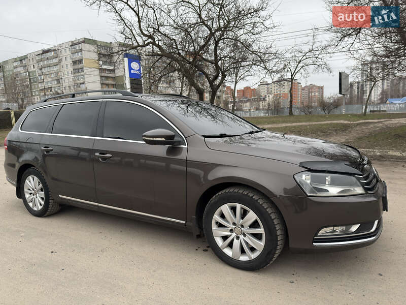 Универсал Volkswagen Passat 2012 в Сумах