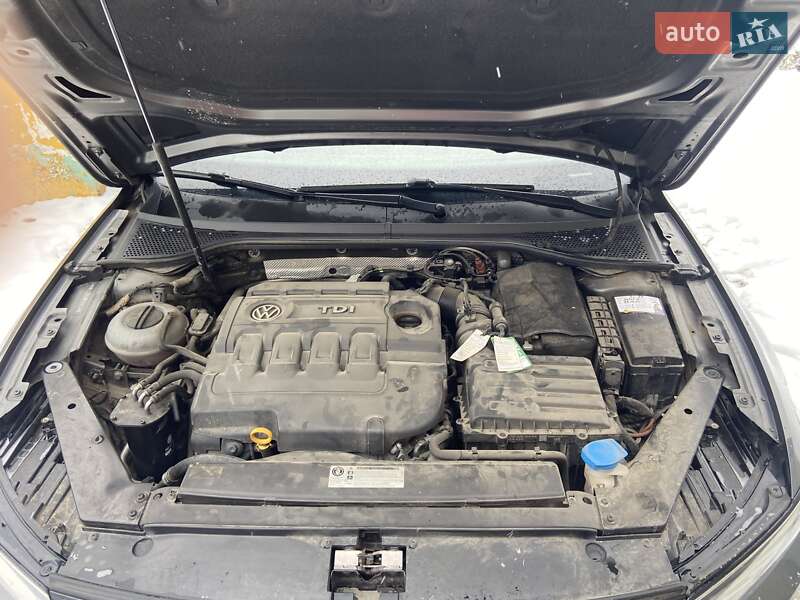 Универсал Volkswagen Passat 2017 в Ивано-Франковске