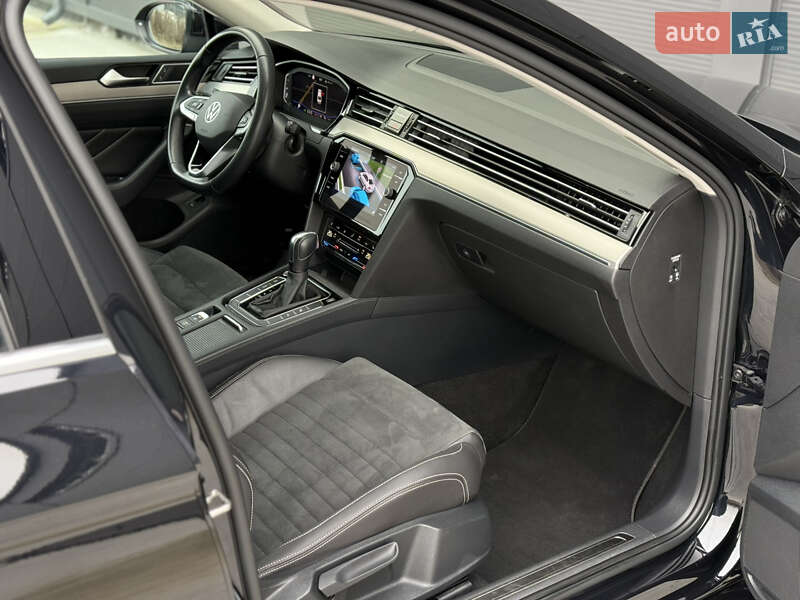 Седан Volkswagen Passat 2022 в Броварах