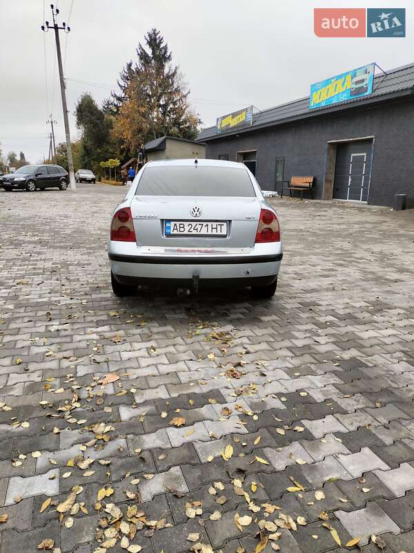 Седан Volkswagen Passat 2000 в Дашеве