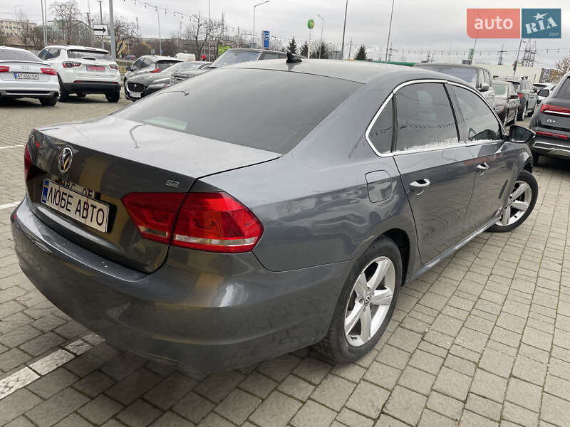 Седан Volkswagen Passat 2012 в Львове