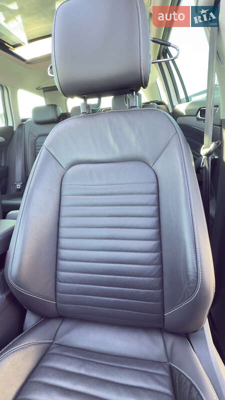 Універсал Volkswagen Passat 2022 в Вараші