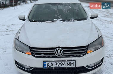 Седан Volkswagen Passat 2015 в Києві