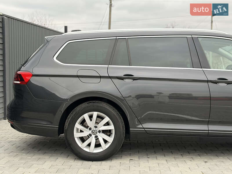 Универсал Volkswagen Passat 2020 в Дубно