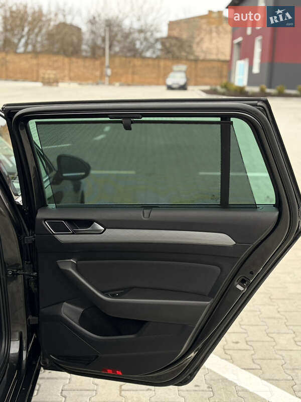 Универсал Volkswagen Passat 2020 в Дубно