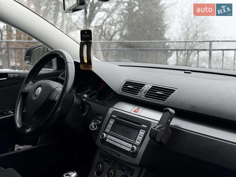 Універсал Volkswagen Passat 2006 в Тернополі