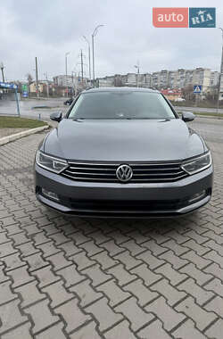 Універсал Volkswagen Passat 2017 в Хмельницькому