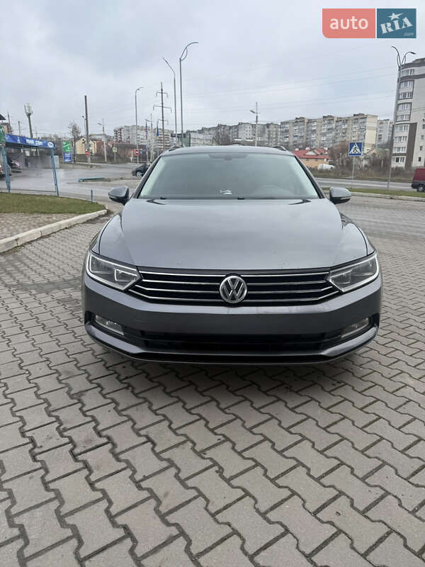 Универсал Volkswagen Passat 2017 в Хмельницком фото Универсал Volkswagen Passat 2017 в Хмельницком