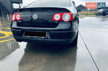 Седан Volkswagen Passat 2008 в Тячеве