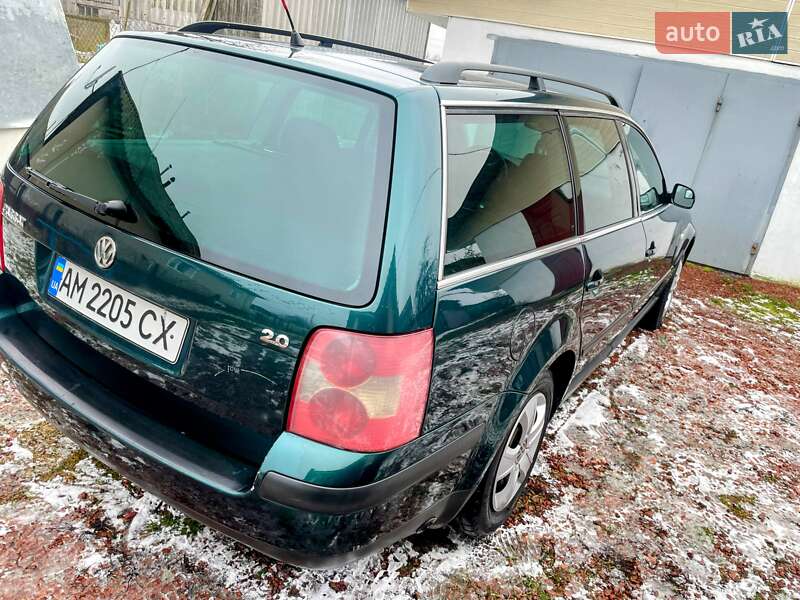 Універсал Volkswagen Passat 2001 в Овручі