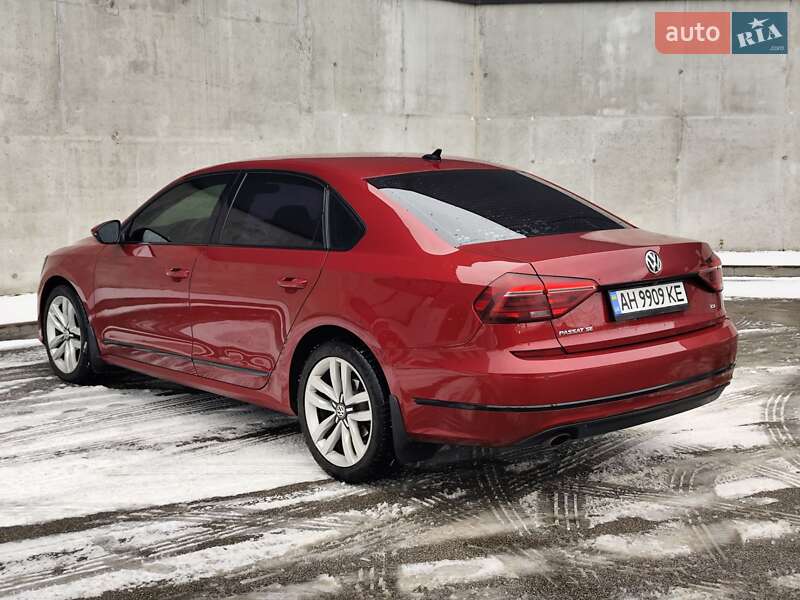 Седан Volkswagen Passat 2017 в Києві