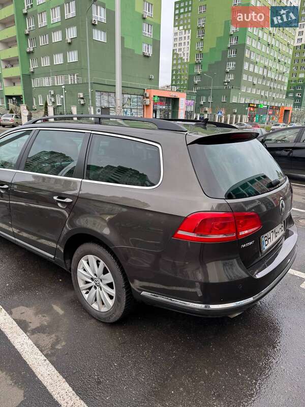 Универсал Volkswagen Passat 2014 в Одессе