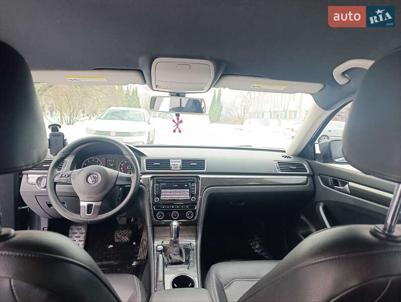 Седан Volkswagen Passat 2015 в Сумах