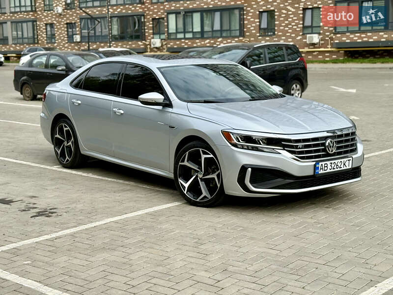 Седан Volkswagen Passat 2020 в Житомире фото 70 Седан Volkswagen Passat 2020 в Житомире