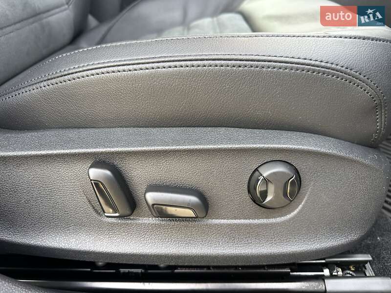 Седан Volkswagen Passat 2012 в Луцке