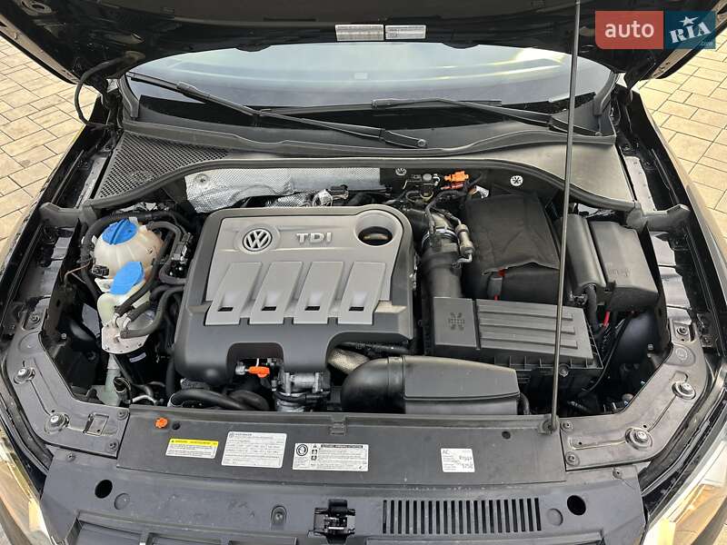 Седан Volkswagen Passat 2012 в Луцке