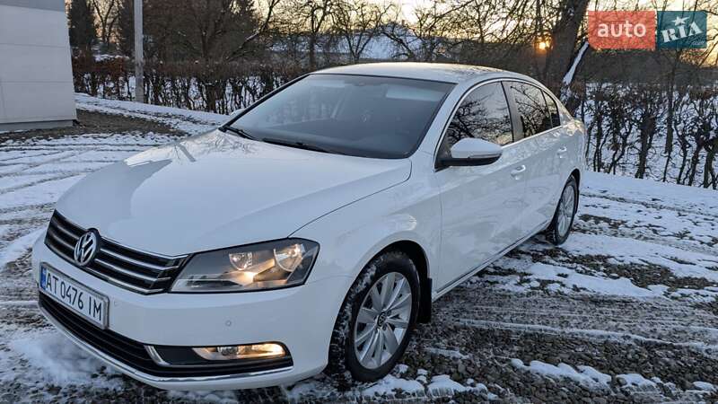 Седан Volkswagen Passat 2013 в Ивано-Франковске