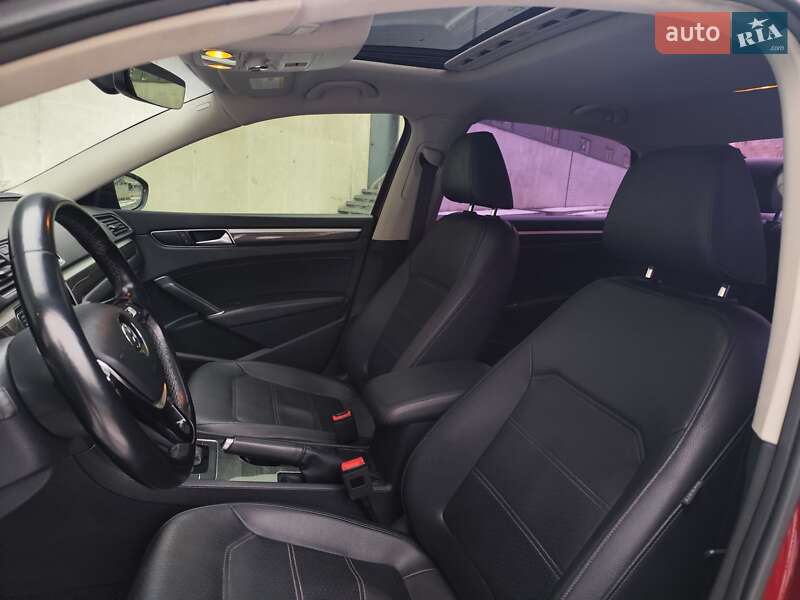 Седан Volkswagen Passat 2017 в Києві