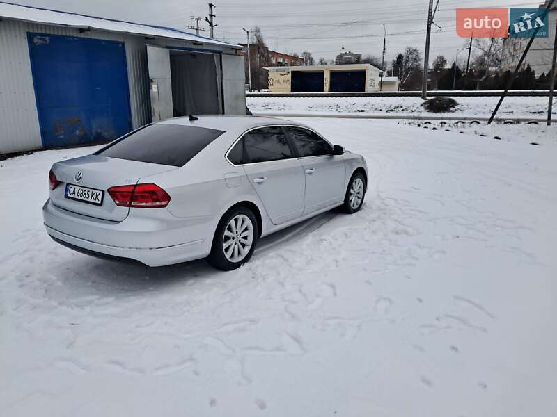 Седан Volkswagen Passat 2012 в Черкасах