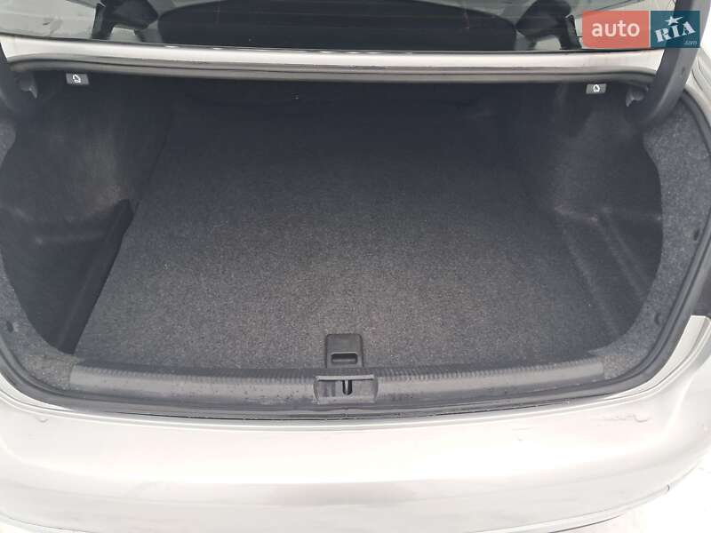 Седан Volkswagen Passat 2012 в Черкасах