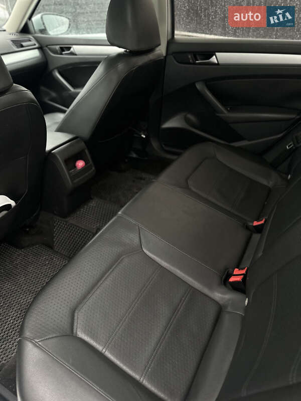 Седан Volkswagen Passat 2011 в Звягеле фото 18 Седан Volkswagen Passat 2011 в Звягеле