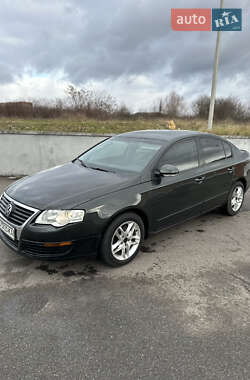 Седан Volkswagen Passat 2005 в Мукачево
